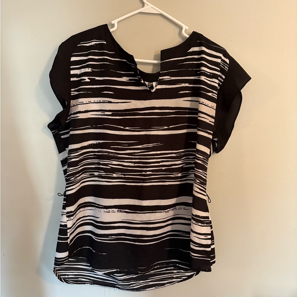 New York & Company Black and White Boxy Blouse with Mandarin Collar